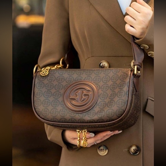 Lightweight Adjustable Crossbody / Shoulder Bag - Picture 3 of 5